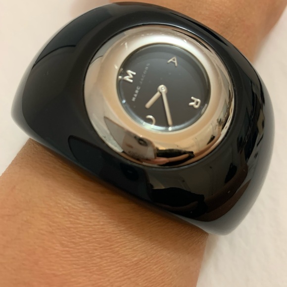 COPY - Marc Jacobs resin bangle watch - Picture 2 of 3